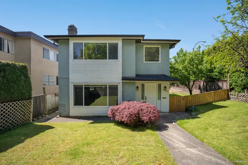 8607 SELKIRK STREET - photo 1 of 40