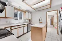 8607 SELKIRK STREET - thumbnail 12