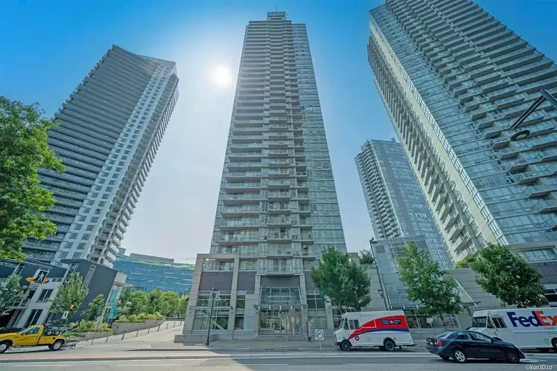 2507 13688 100 AVENUE - photo 1 of 19