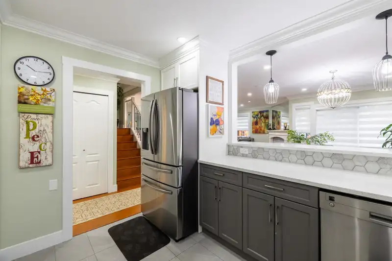 41 21928 48 AVENUE - photo 4 of 24