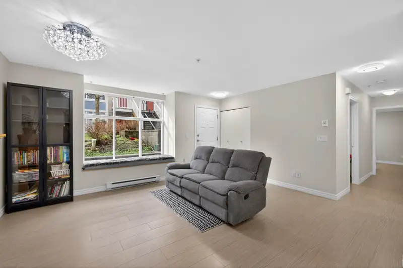 18 7128 STRIDE AVENUE - photo 3 of 19