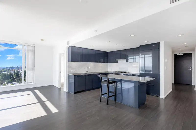 1701 6700 DUNBLANE AVENUE - photo 1 of 36