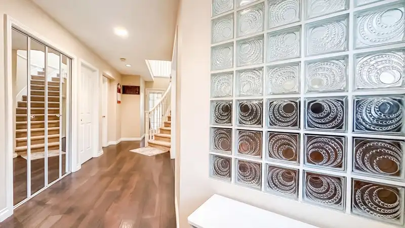 5520 WALLACE ROAD - photo 2 of 28