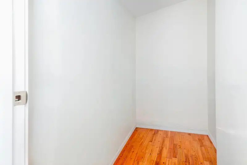 309 4083 CAMBIE STREET - photo 3 of 18