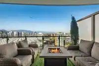 2916 89 NELSON STREET - thumbnail 1