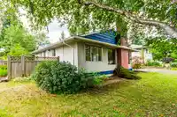945 CAITHNESS CRESCENT - thumbnail 2