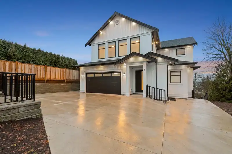 1 35133 CHRISTINA PLACE - photo 2 of 40