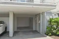 11 5900 MUIR DRIVE - thumbnail 2