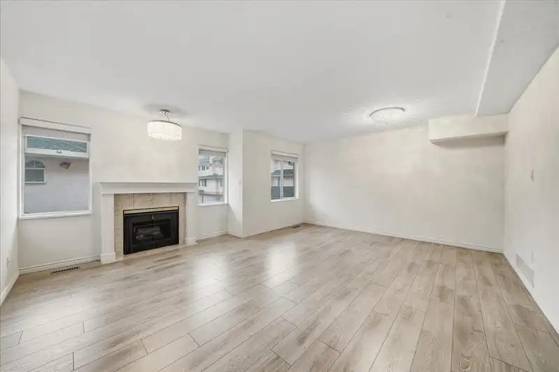 14 7231 MOFFATT ROAD - photo 3 of 26