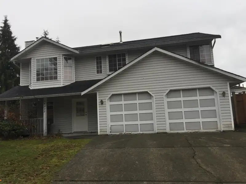 14222 91 AVENUE - photo 1 of 12
