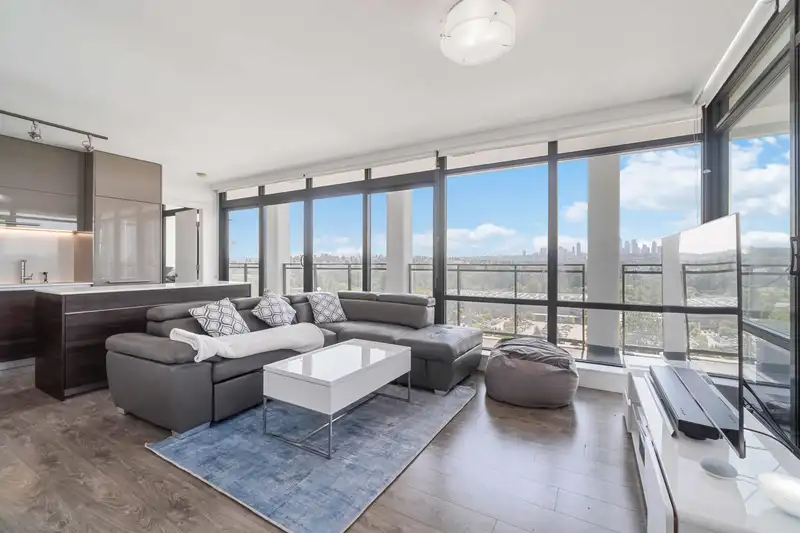 1406 2378 ALPHA AVENUE - photo 3 of 27