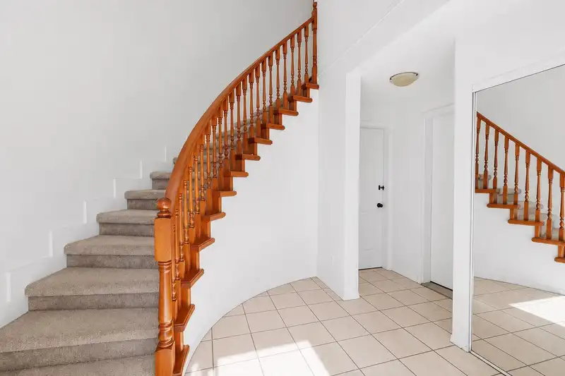 31021 CREEKSIDE DRIVE - photo 4 of 13