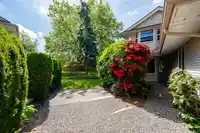 12 9045 WALNUT GROVE DRIVE - thumbnail 2