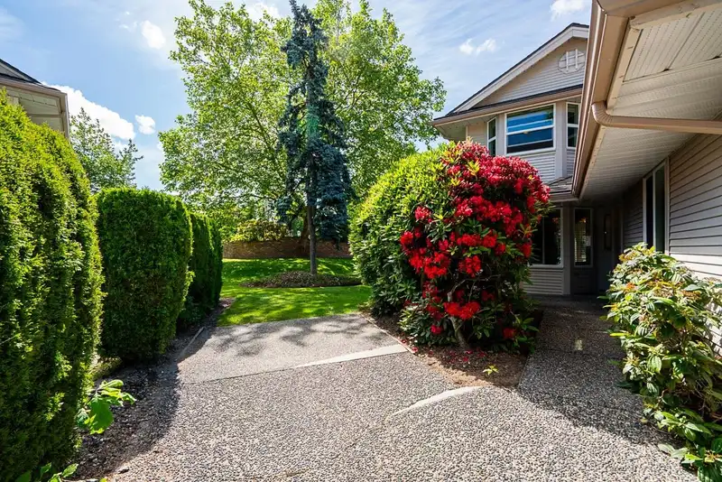 12 9045 WALNUT GROVE DRIVE - photo 2 of 27