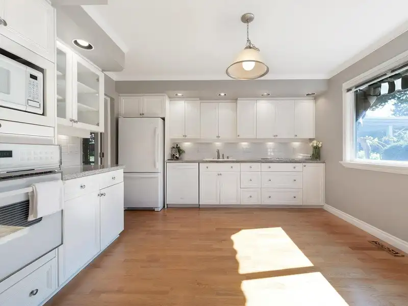 68 11771 KINGFISHER DRIVE - photo 3 of 40