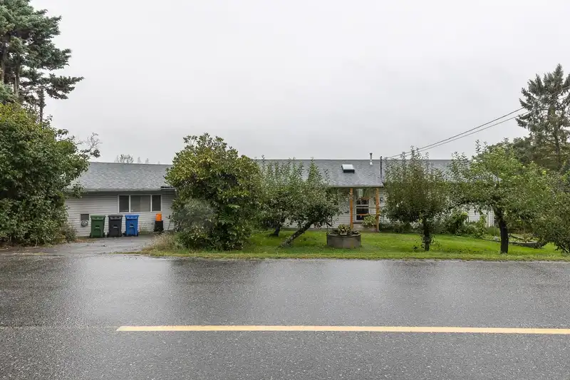 31211 OLUND ROAD - photo 2 of 25