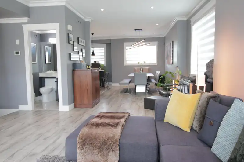 14 9560 ALEXANDRA ROAD - photo 4 of 40