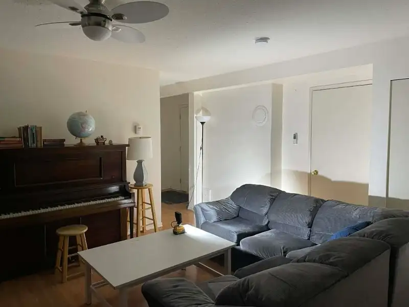 1214 CAROLE PLACE - photo 2 of 12