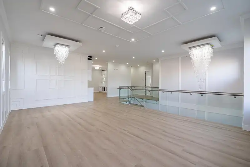 20290 TELEP AVENUE - photo 3 of 29