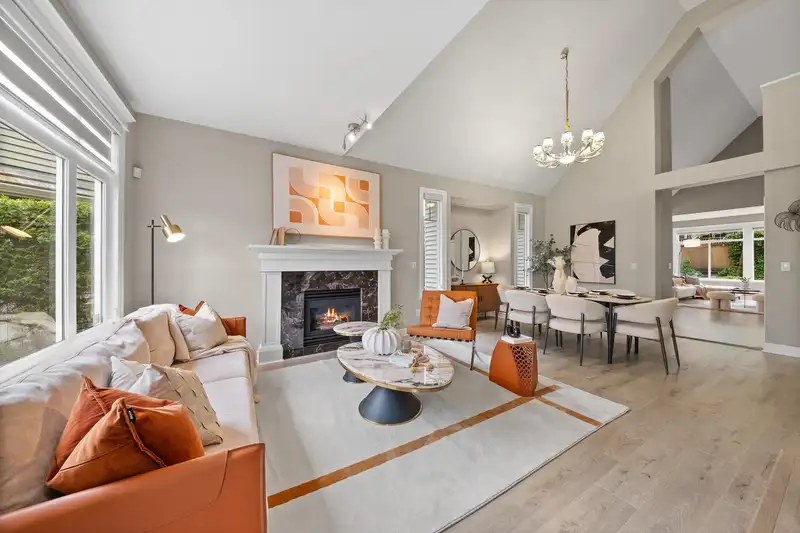 15460 36A AVENUE - photo 3 of 29