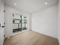 3 3786 PETER STREET - thumbnail 30