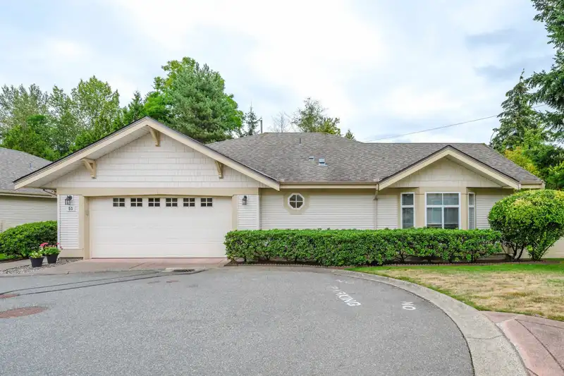 53 8555 209 STREET - photo 2 of 37