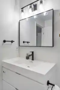 74 1561 BOOTH AVENUE - thumbnail 28