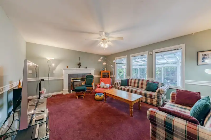 4308 209 STREET - photo 3 of 16