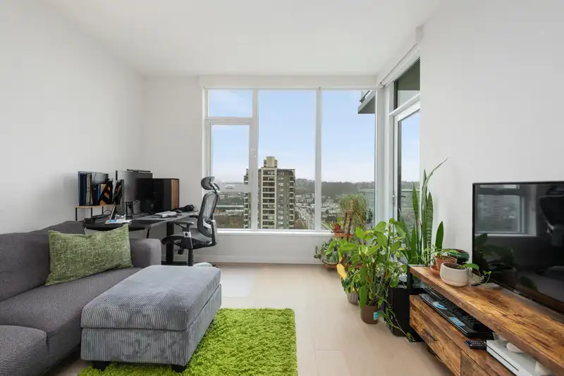 1301 2186 GILMORE AVENUE - photo 4 of 30