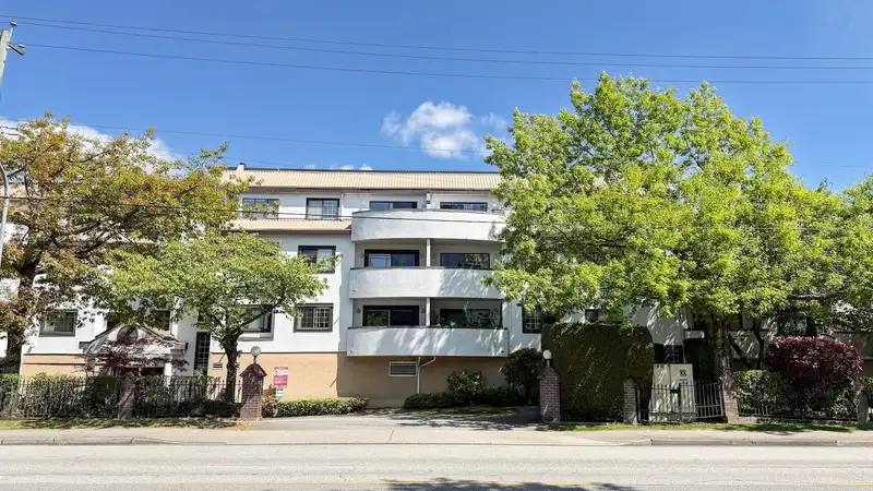 335 7480 ST. ALBANS ROAD - photo 1 of 20