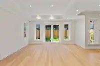 4852 SLOCAN STREET - thumbnail 15