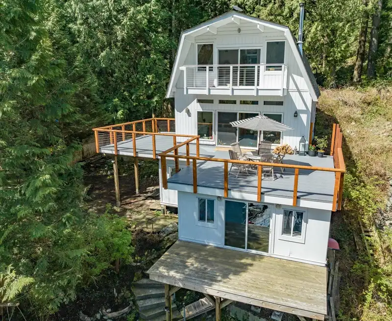 2937 PANORAMA DRIVE - photo 2 of 22