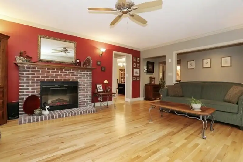 5214 12TH AVENUE - photo 4 of 29