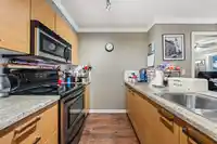 309 6815 188 STREET - thumbnail 13