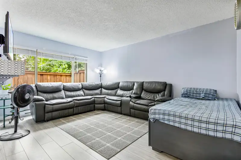 29 3075 TRETHEWEY STREET - photo 4 of 27