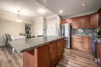 204 5430 201 STREET - thumbnail 2