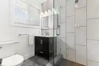 7025 HESSLEA CRESCENT - thumbnail 25