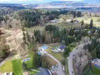 7025 HESSLEA CRESCENT - thumbnail 39
