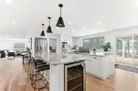 7025 HESSLEA CRESCENT - thumbnail 9