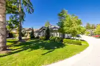 49 7138 210 STREET - thumbnail 21