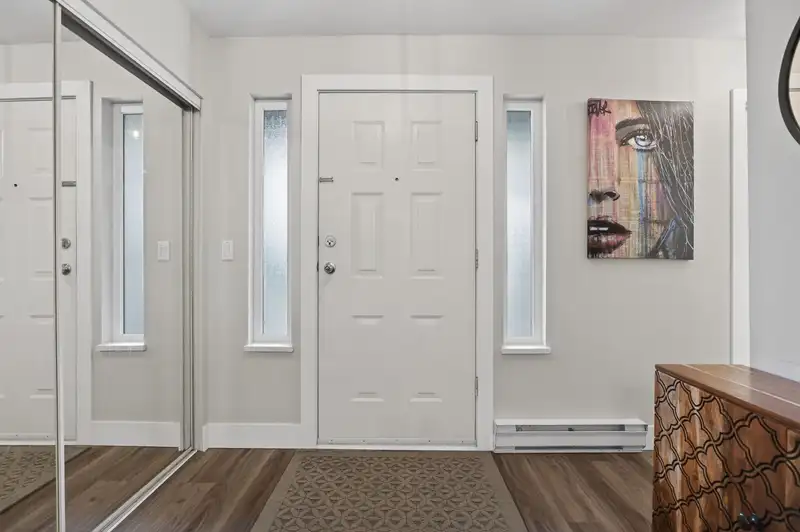 213 1189 WESTWOOD STREET - photo 3 of 40