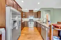 142 2979 PANORAMA DRIVE - thumbnail 6
