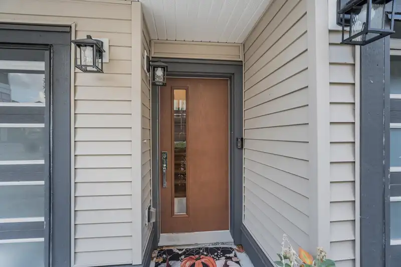 52 20849 78B AVENUE - photo 2 of 40