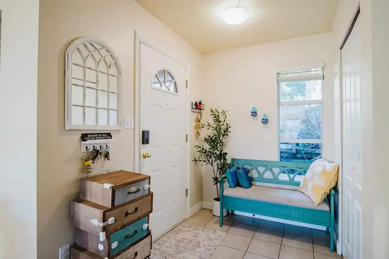 31 1238 EASTERN DRIVE - photo 3 of 40