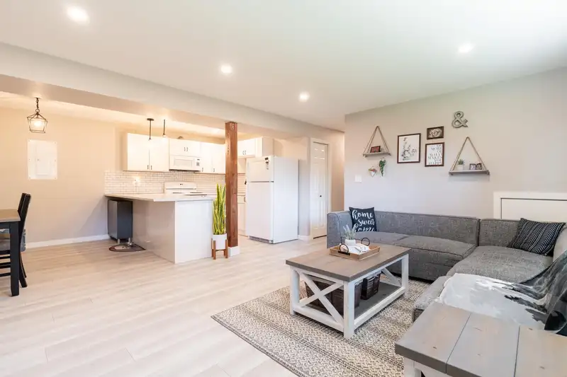 25165 11B AVENUE - photo 3 of 40