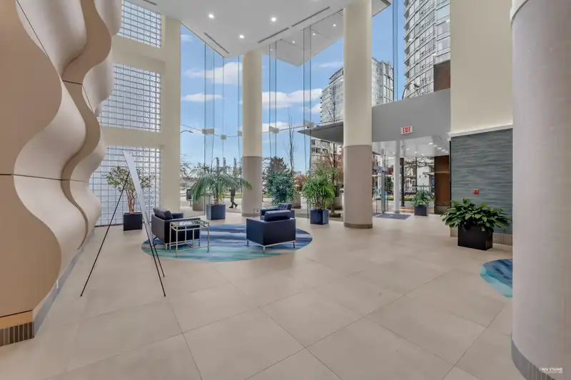 1506 1199 MARINASIDE CRESCENT - photo 2 of 35