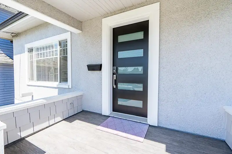 905 EDINBURGH STREET - photo 3 of 40