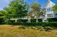 109 6588 SOUTHOAKS CRESCENT - thumbnail 1
