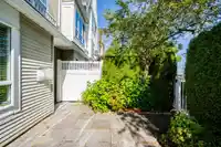 109 6588 SOUTHOAKS CRESCENT - thumbnail 5