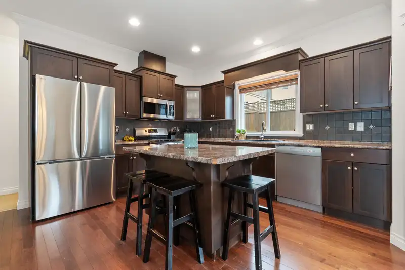 47216 LAUGHINGTON PLACE - photo 3 of 35